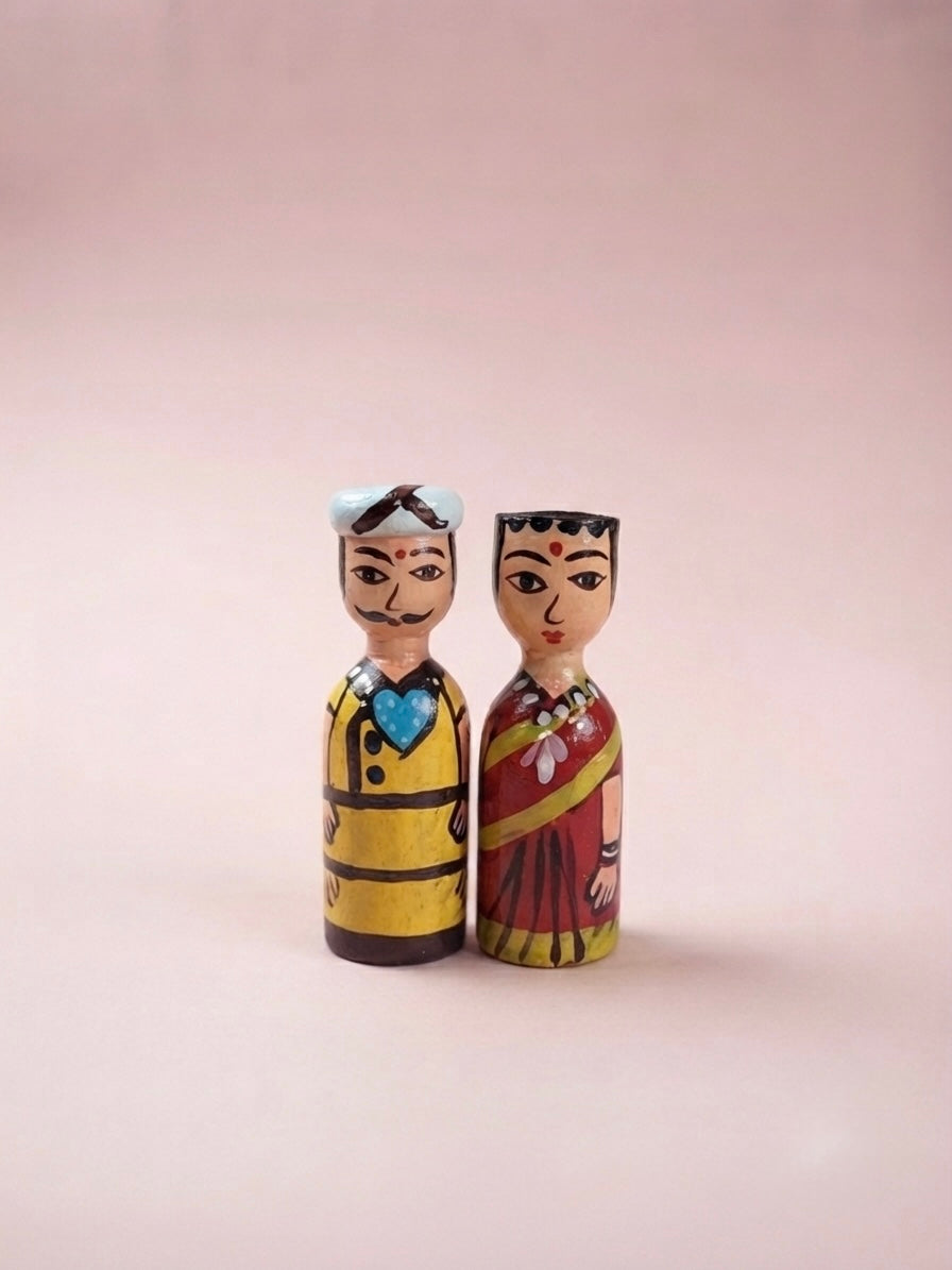 Fridge magnet dolls