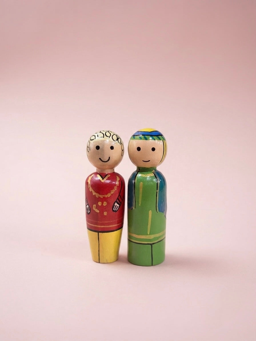 Small couple dolls